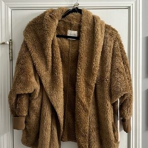 Brown faux fur jacket with pockets size medium